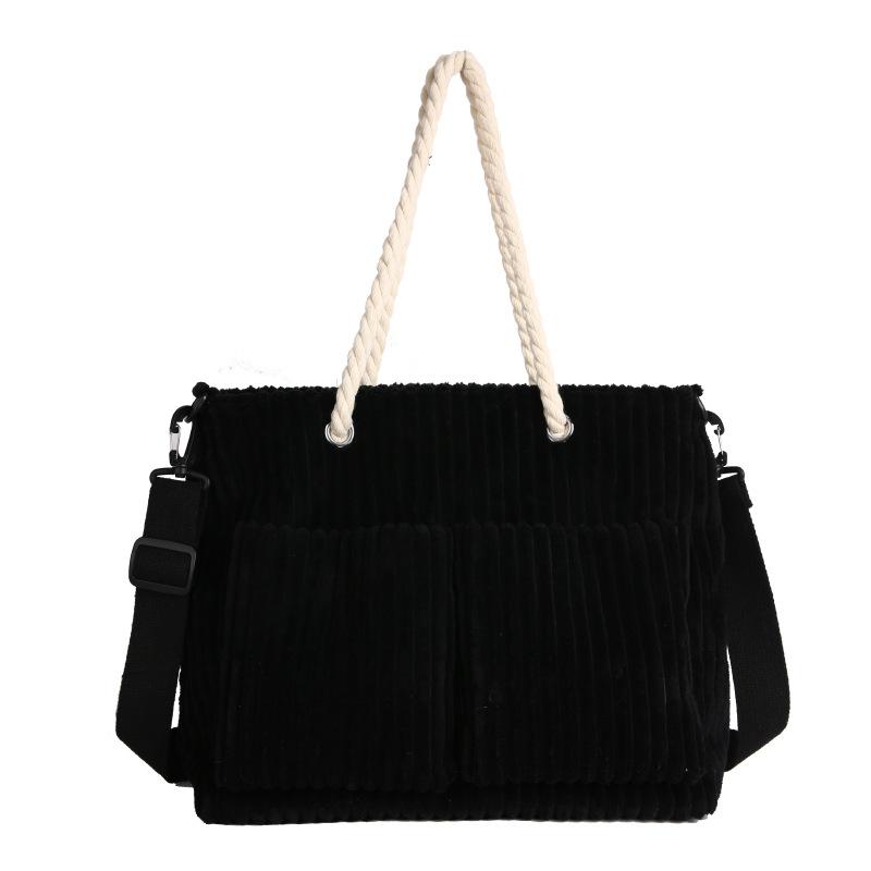 

Large-capacity fleece bag, women s casual simple and versatile shoulder bag, foreign style tote bag, commuter messenger bag for work чёрный