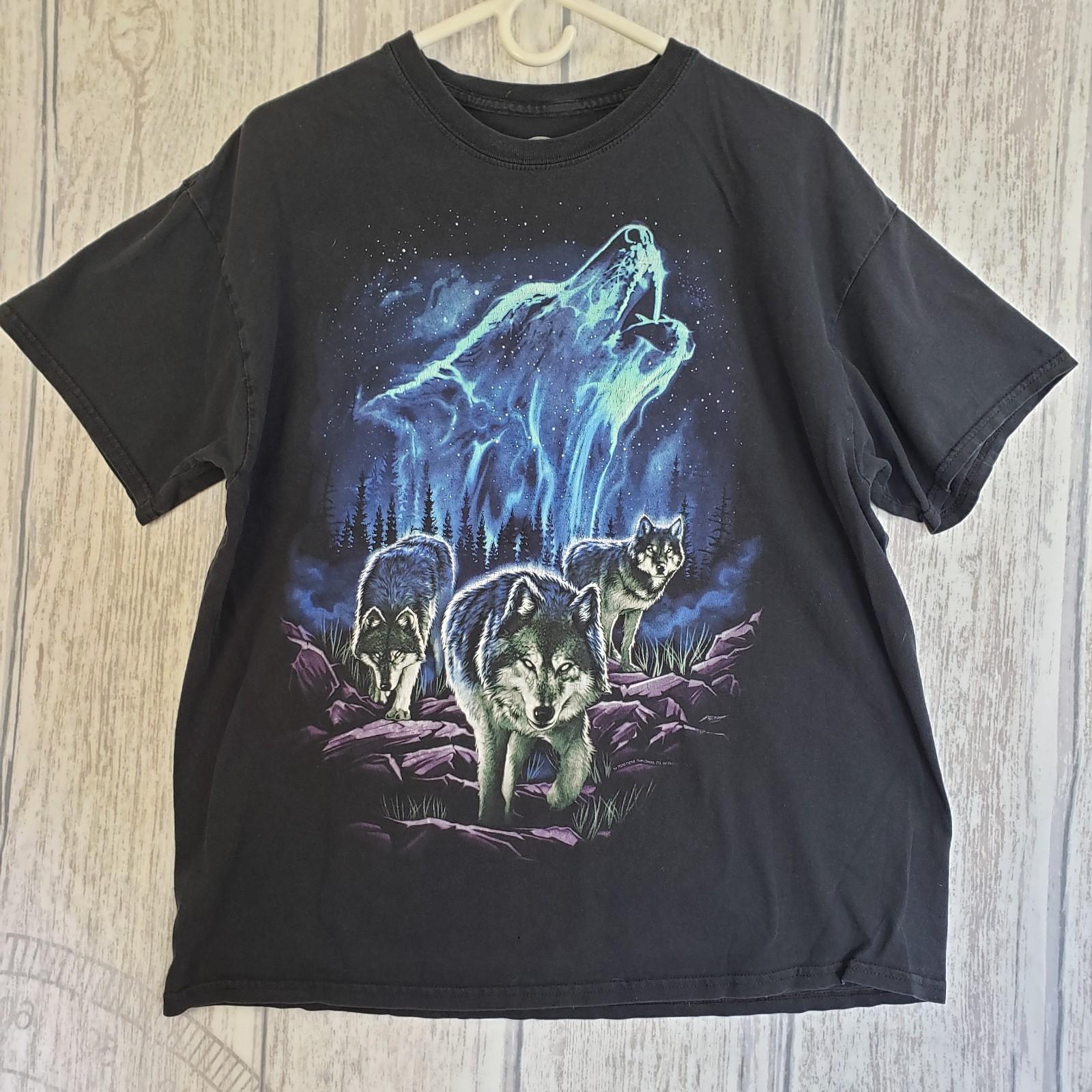 Grey Wolf T Mens XL Black Wolves Animals Howling Moon Colorful Nature Unisex T-Shirt XXXL