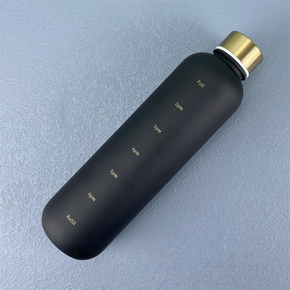 

1 л Бутылка для воды с отметкой времени, 32 унции Мотивационная многоразовая герметичная матовая пластиковая чашка для воды для спорта на открытом воздухе, фитнеса, путешествий 1pc чёрный