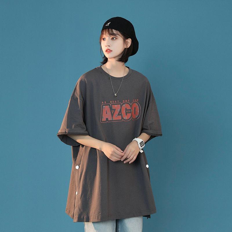 Женская футболка с буквенным принтом — фото 4