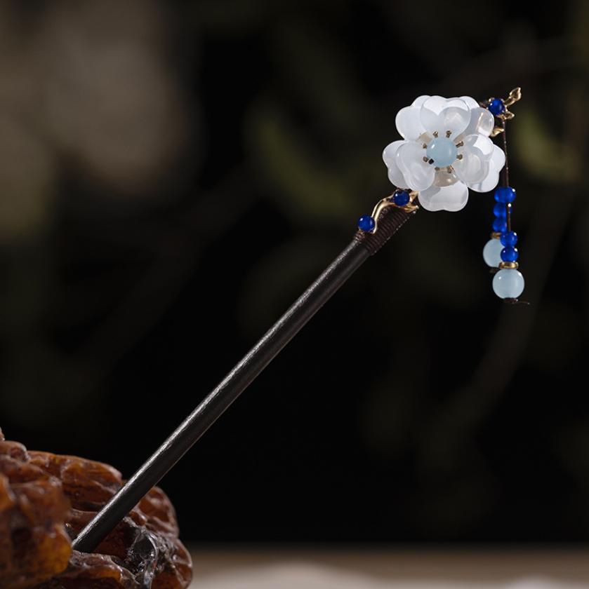 Vintage Chinese Wood Hair Sticks for Women Handmade Luxury Flower Hairpins Hair Chopsticks Wedding Party Head Jewelry Accessory