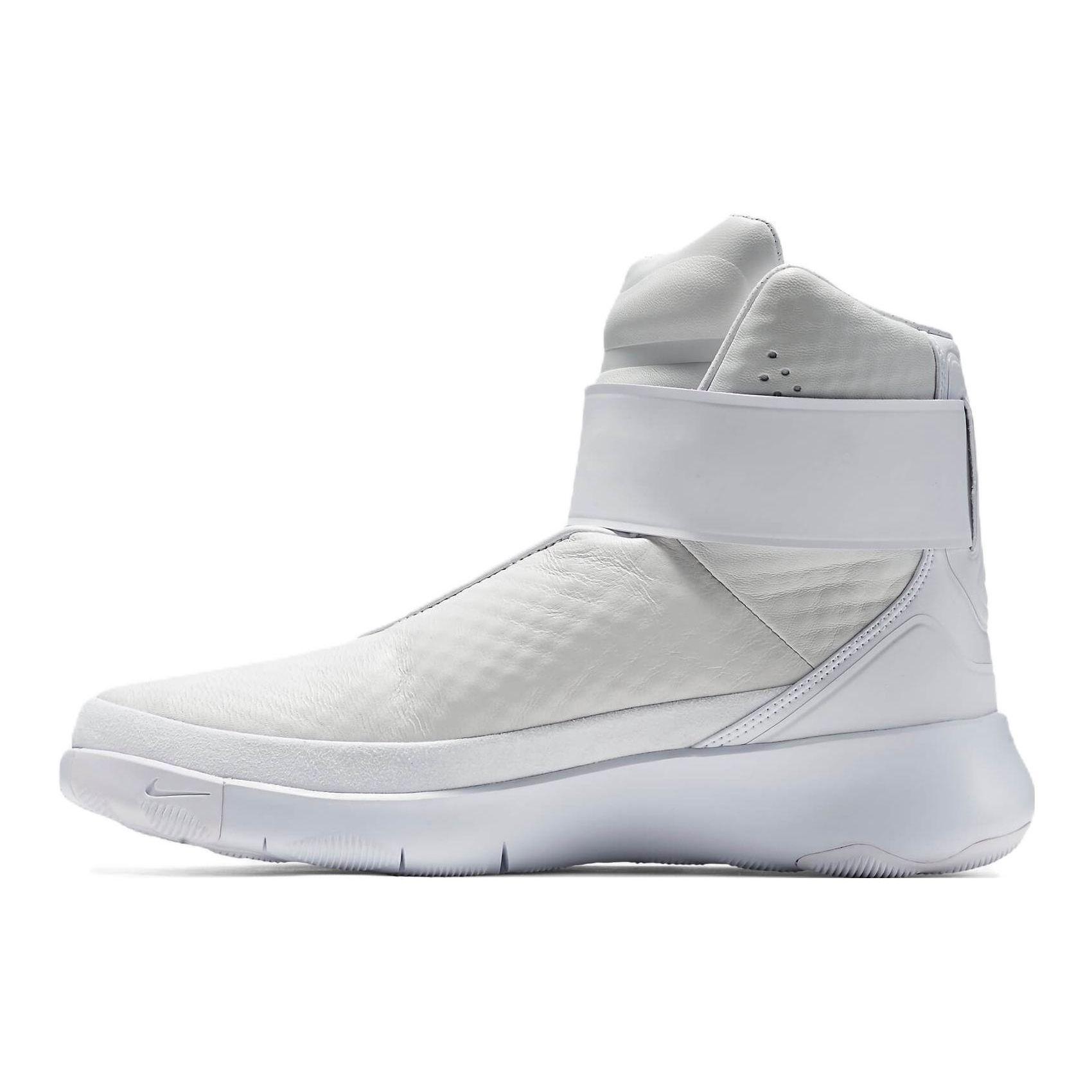 

Белые мужские кроссовки Nike Swoosh Hunter 832820-101