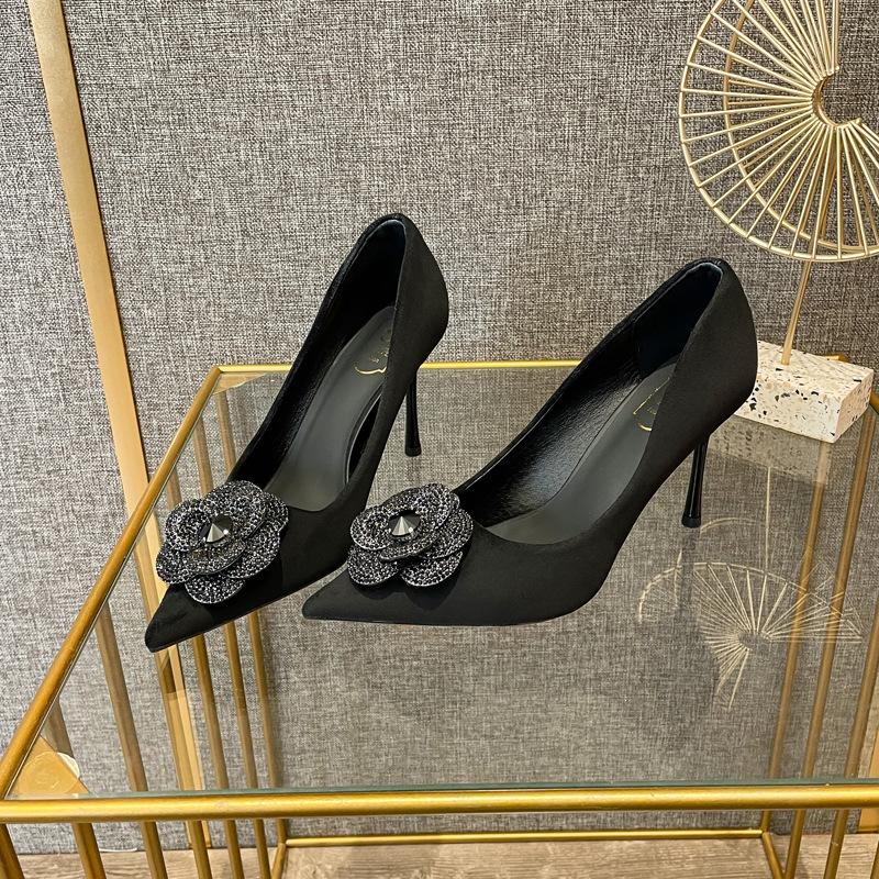 

Fashion 2025 New Leisure Rhinestone Square Buckle Baotou Extra Wide Hollow Sandals Pointed Head High Heel Single Shoes Women 40