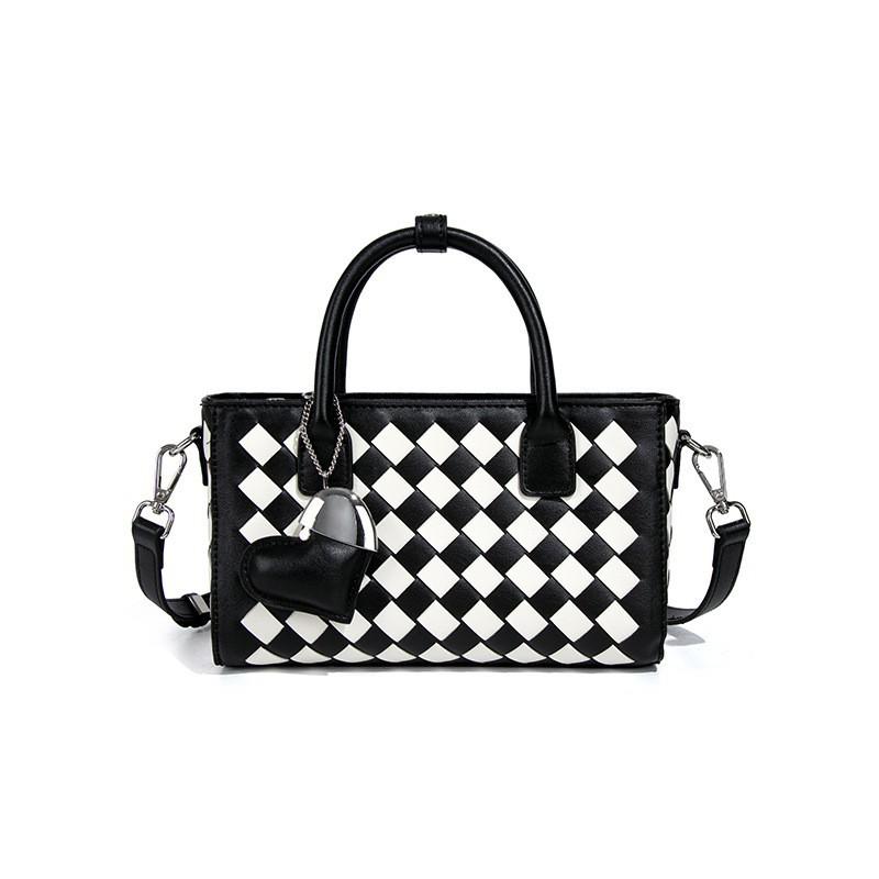 Love Hanging Ornaments Hand-woven Women s Bags Niche Design Original High-quality Black White Rhombus Portable Cross-section Bag