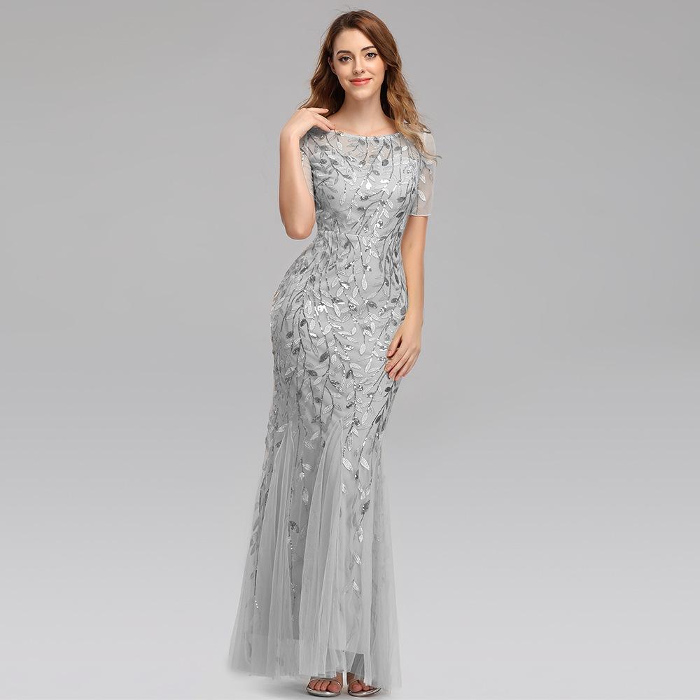 Evening dress   new banquet host European