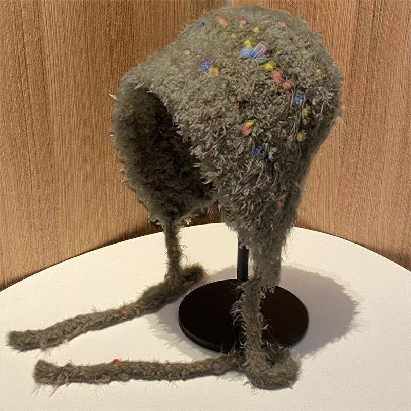 Korean style cute woolen hat for women, warm knitted hat with straps and ear flaps, popular outdoor beanie for autumn and winter.