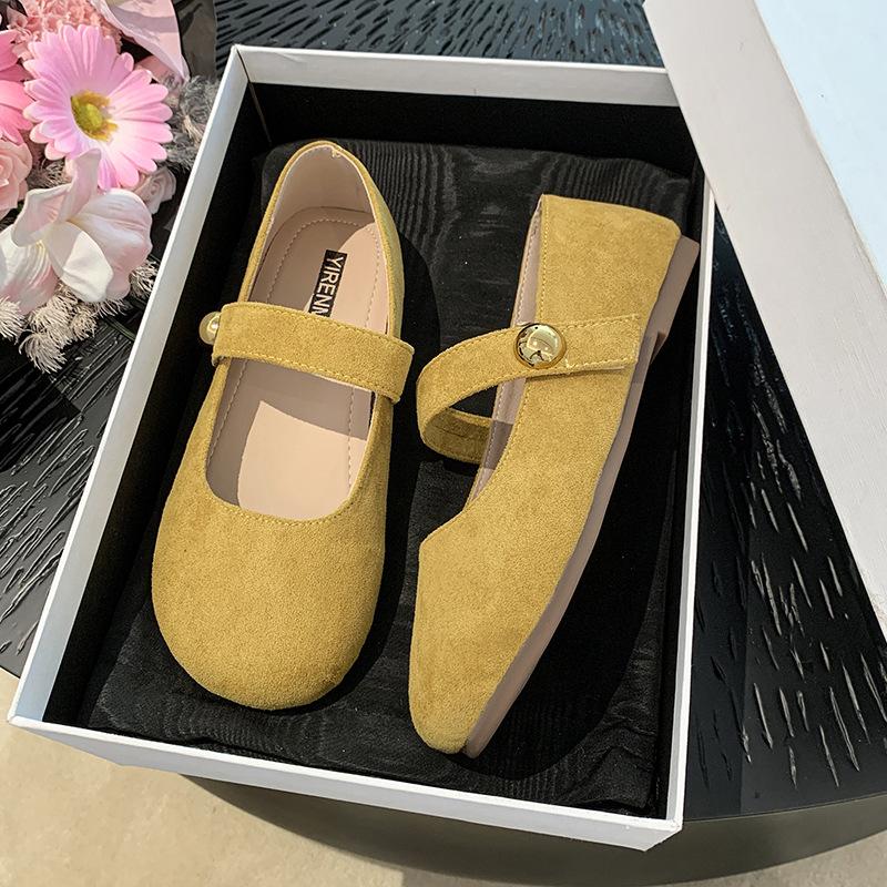 Mary Jane Women's Autumn 2025 New Retro Yellow Flat Bottom Round Head with Velcro Flat Bottom Single Shoes Women