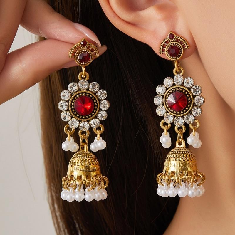 Luxury Cubic Zirconia Stud Earrings Feature Imitation Pearls Zinc Alloy Comfortable Ear Pendants For Formal Event