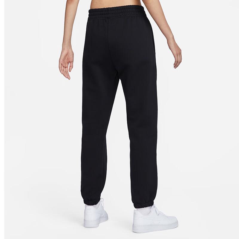 

Nike Women s Fleece Tapered Training Pants M