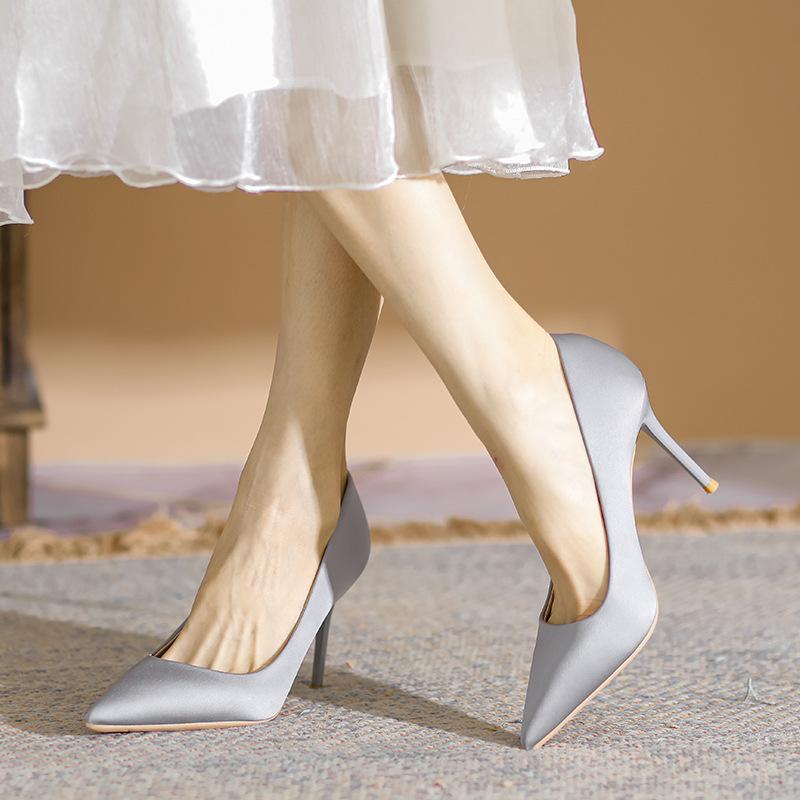 Szpiczaste wysokie obcasy damskie szpilki nowe satynowe stylowe proste buty do dojazdów