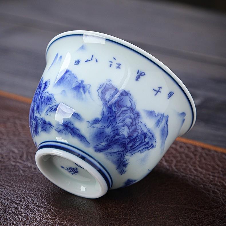 Dehua Ceramics Retro Blue & White Kung Fu Tea Cup - Exquisite Small Scent Tasting Cup for Guests