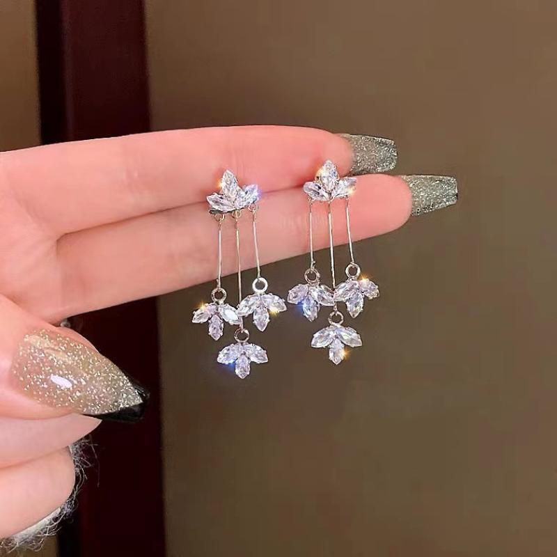 925 Sterling Silver Sparkling Zirconia Leaf Stud Earrings - 2025 Two-Way Tassel Maple Leaf Style