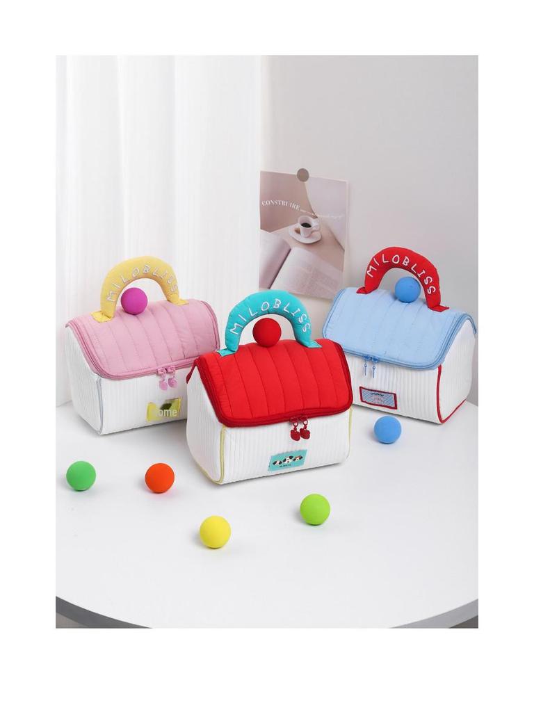 Charming House-Shaped Cosmetic Bag - Large Capacity, Waterproof, Portable Souvenir Storage