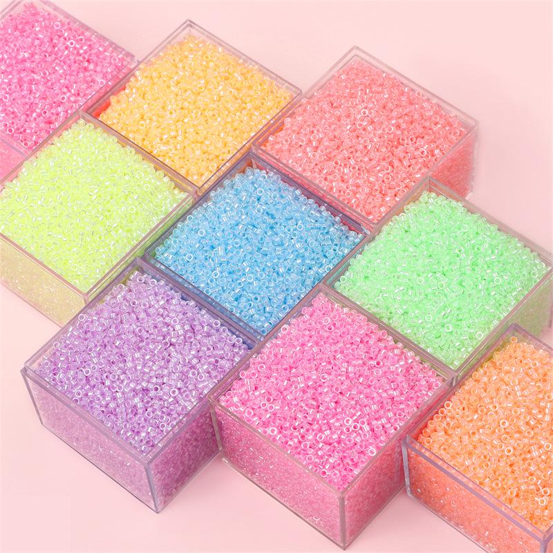 Luminous Handmade Glass Seed Beads for DIY Jewelry - Round Beads for Necklace & Bracelet Accessories