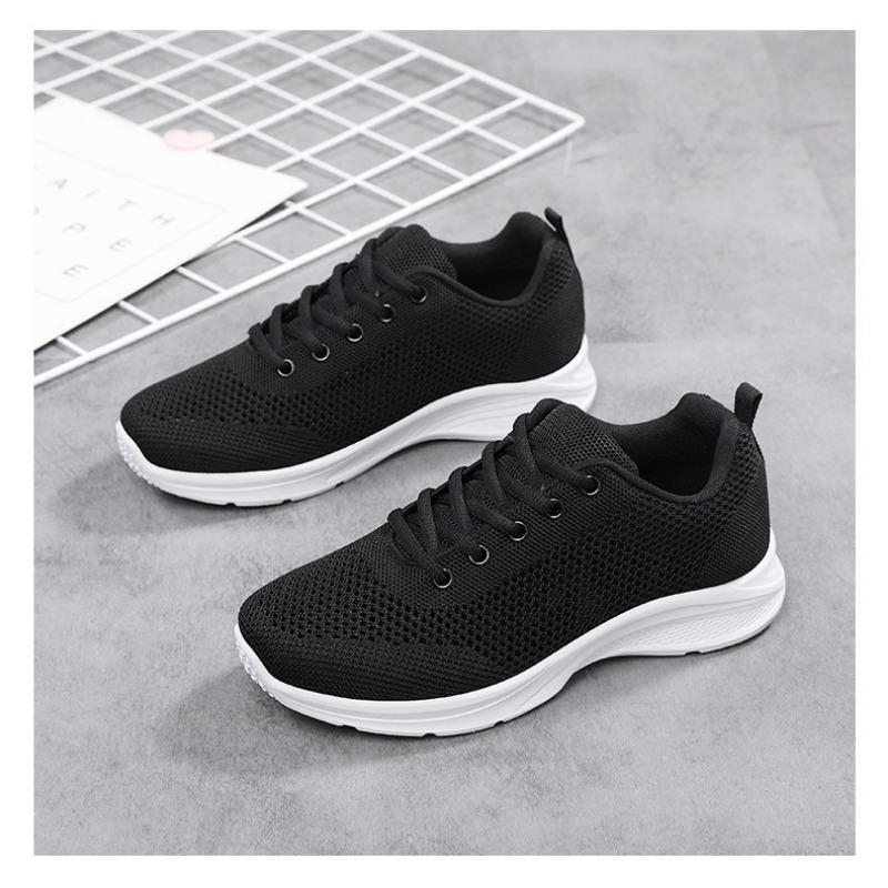 Fashion and Lightweight Summer New Mesh Breathable Running Shoes
