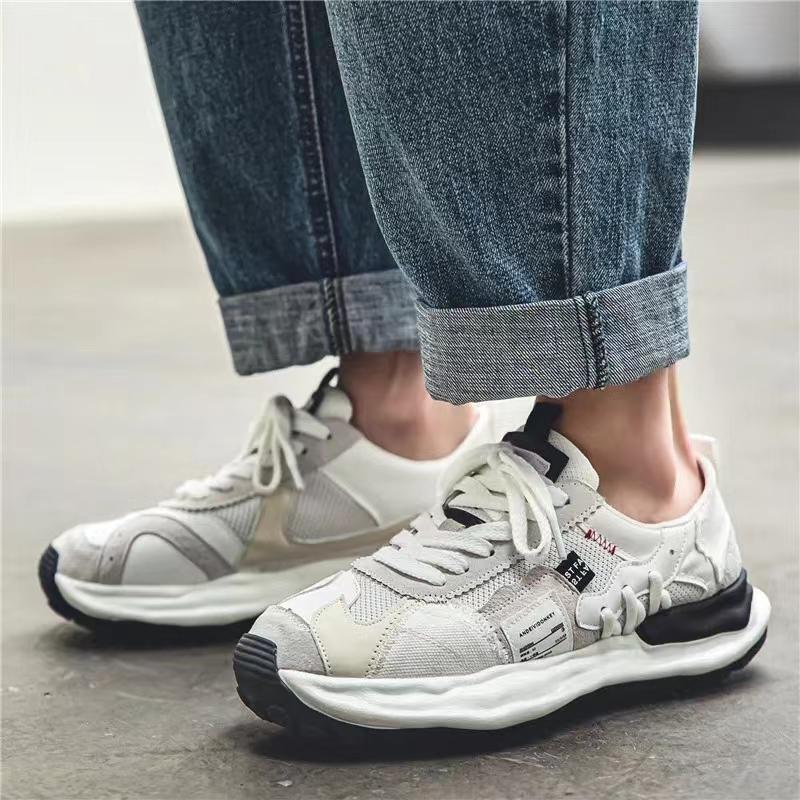 Men's Sneakers Summer Designer Trendy Running Shoes Comfortable Breathable Flat Outdoors Casual Sports Shoes Tenis Masculino