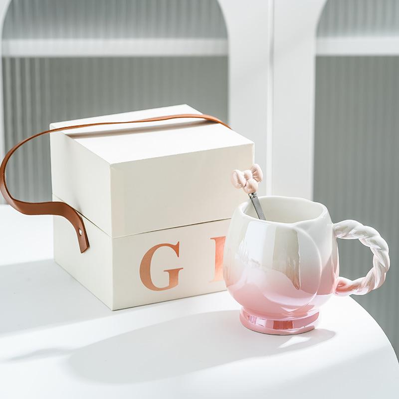 

Кружка Цветок Высококачественная Керамическая Чашка Бытовая Чашка для Кофе Завтрака Чашка для Воды Подарок на День Рождения Девочки Сувенир 301-400ml