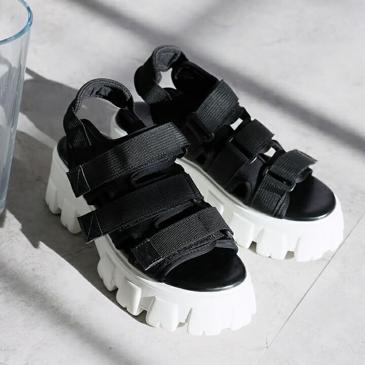 Vivian Damen Plateau-Sportsandalen mit Profilsohle und Klettverschluss, Weiß, Größe S (22,0-22,5), V40003SM