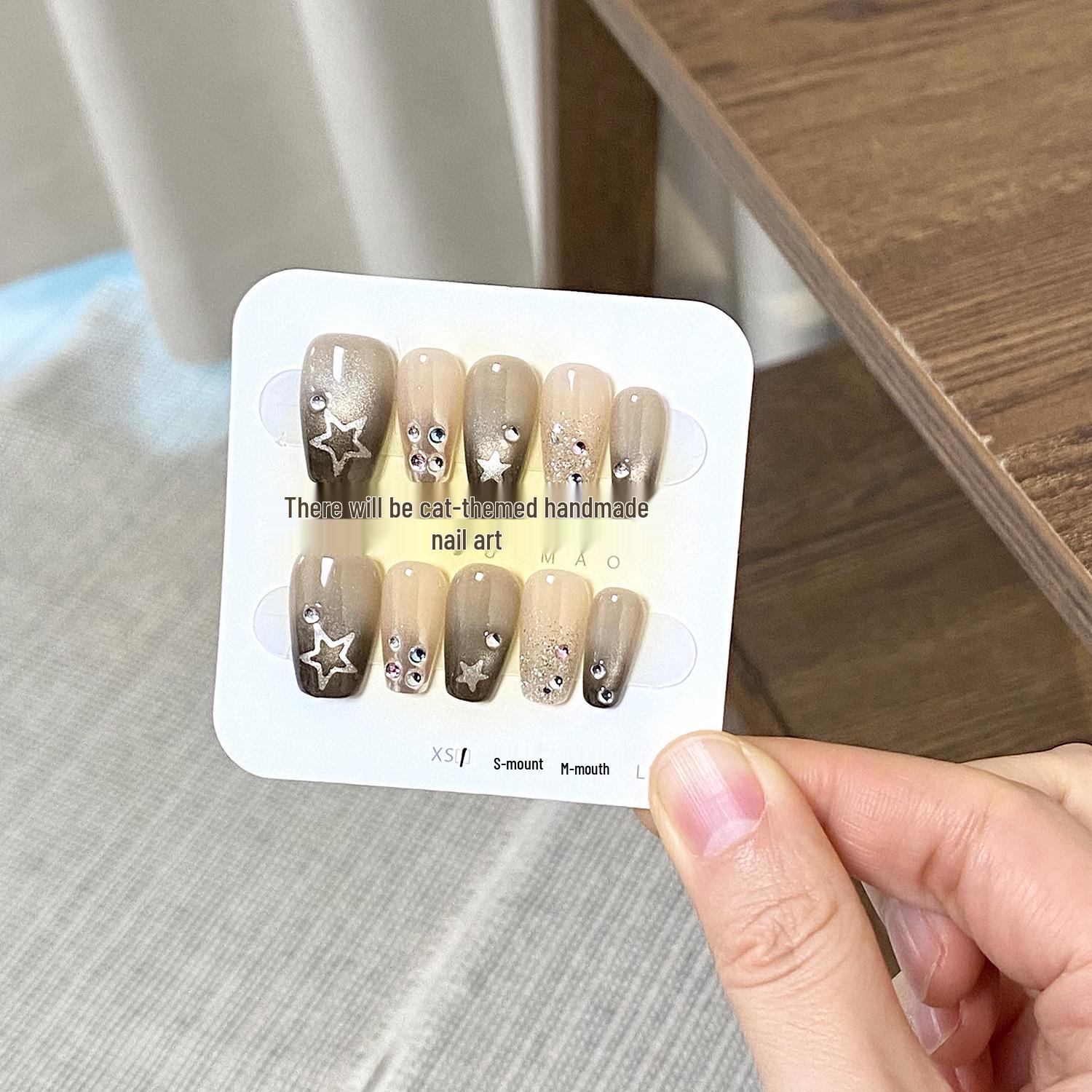 

Clara Star Cats: Autumn Winter Sparkle Beads Cat Eye Handmade Nails for a Sweet, Cool, Spicy Look. S Short T-shirt
