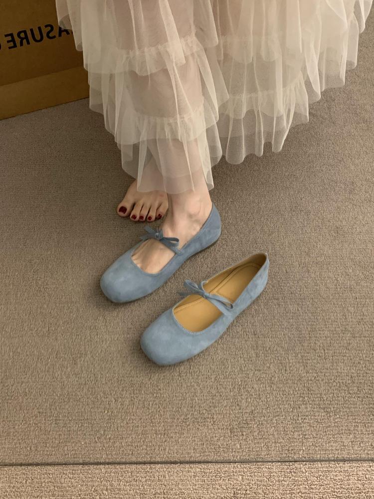 

Retro evening wind bow ballet shoes women s word with round head Mary Jane shoes French light mouth low heel small single shoes 40