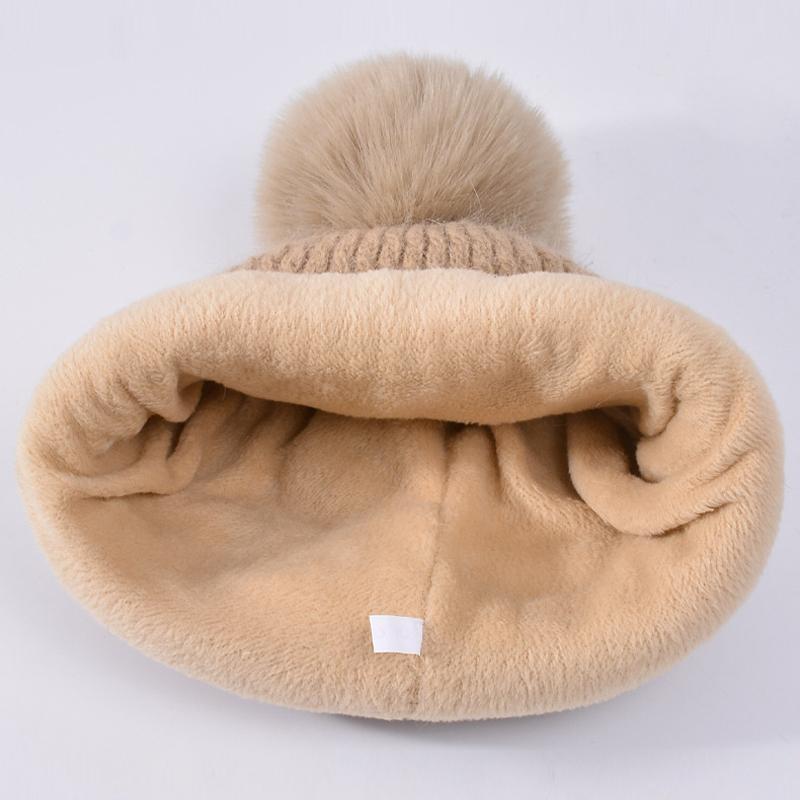 Winter Fur Ball Pearl Pullover Cap Women Outdoor Coldproof Hat Velvet Warm Ear Protection Knitted Wool Cap