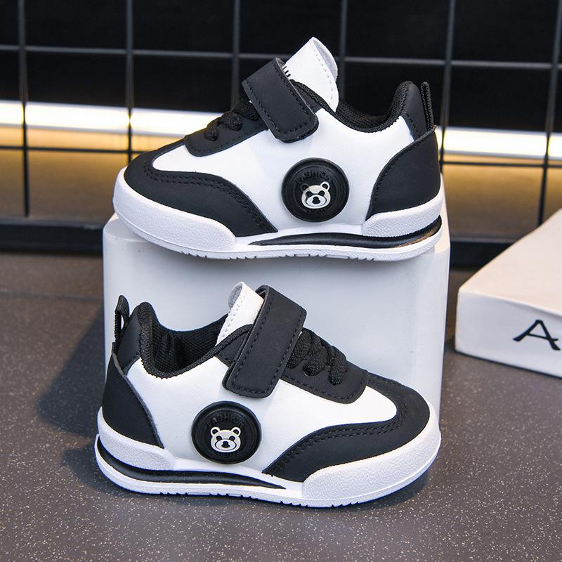 2026 Kids  Spring/Autumn Leather Sneakers - Outdoor Casual Running Shoes for Girls & Boys Size 23: 15cm
