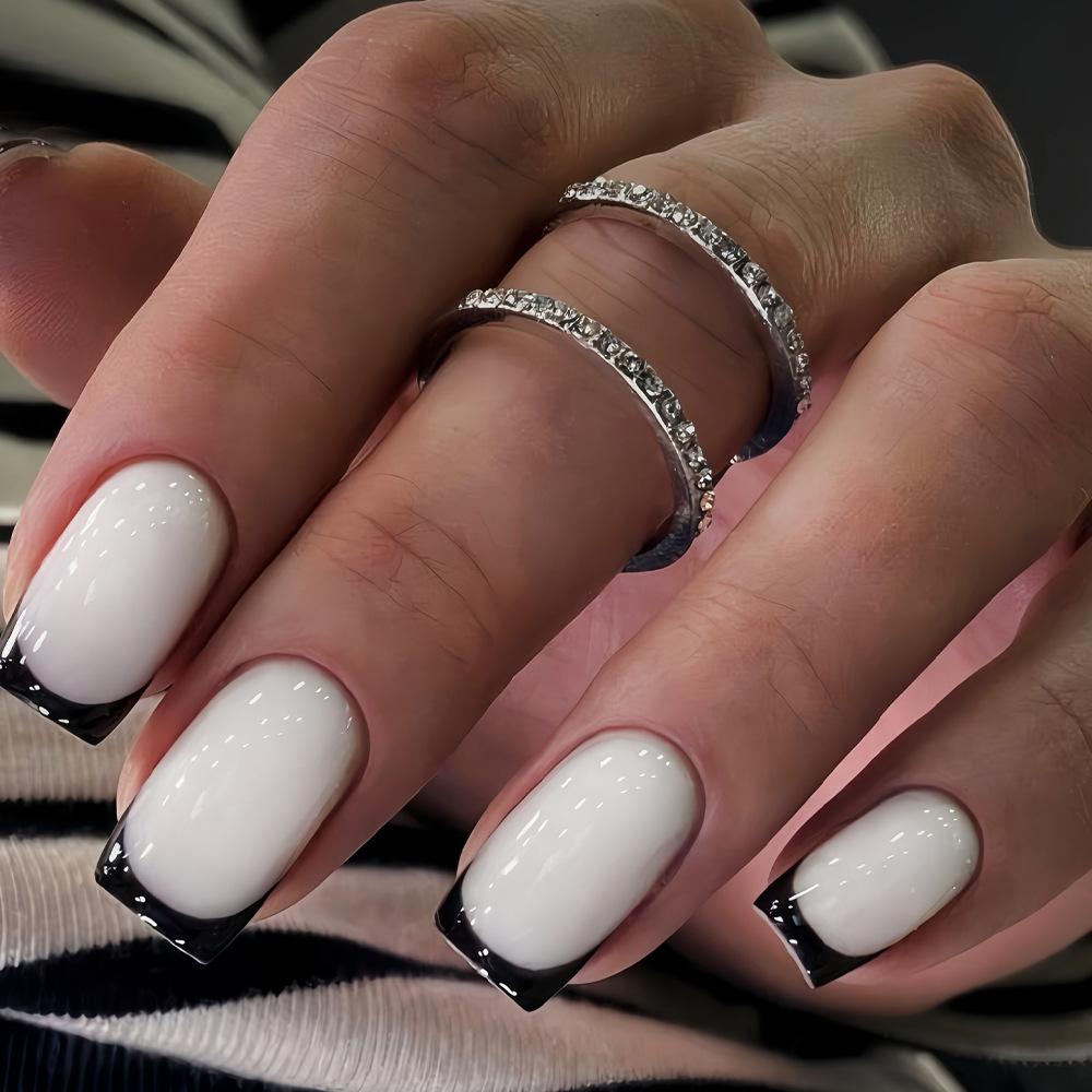 

24PCS Pink Diamond French Square Press on Nails Ins Style with Line Design False Nails Simple Elegant Sweet Manicure for Daily