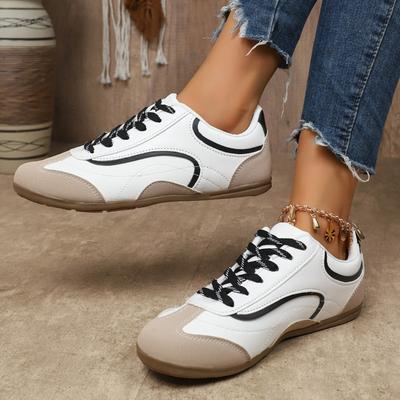 New Flat Retro Sports Shoes for Plus-size Women