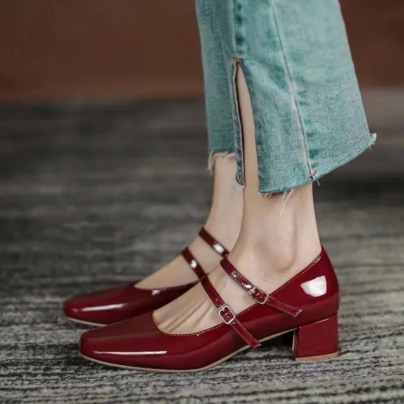 

Fashion Women s Shoes 2025 New Shallow High Heels Fashion Women Shoes Buckle Strap Dress Pumps Women New Plus Size Heels Women Zapatos 35 красный