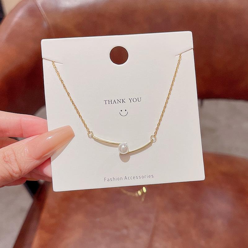 Light Luxury Niche Titanium Steel Necklace Women's Senior Design Sense Zircon Bow Clavicle Chain Neck Chain