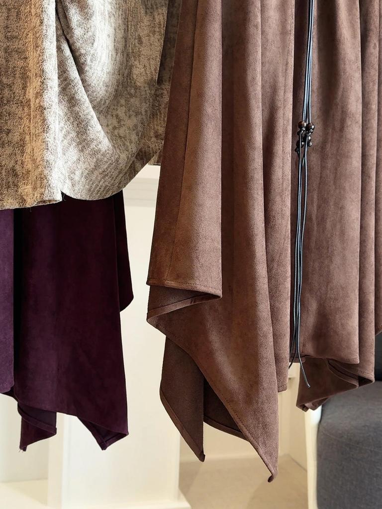 Autumn 2025 Retro Suede A-line Mid-length Skirt: High Waist, Irregular Hem, Versatile & Slimming for Women