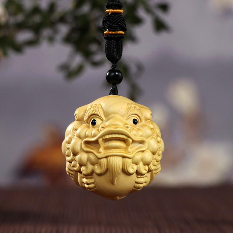Boxwood Carved Lion Head Pixiu Handheld Massage Ball - Animal-Themed Gift for Elders