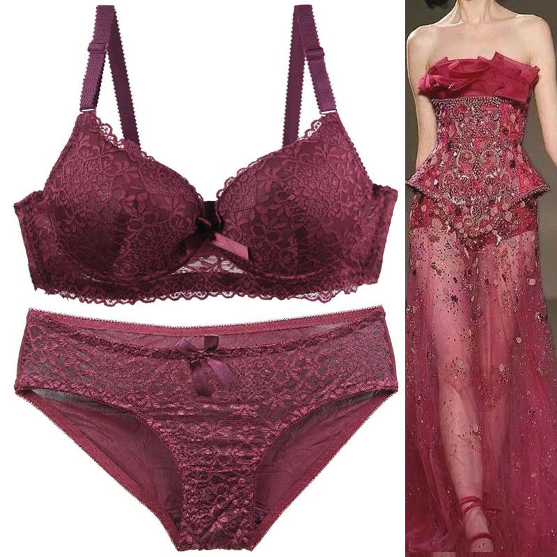 Sexy Luxurious High-end Western-style Lingerie Set Featuring A Fashionable Push-up Lace Bra and Skin-friendly Breathable Panties