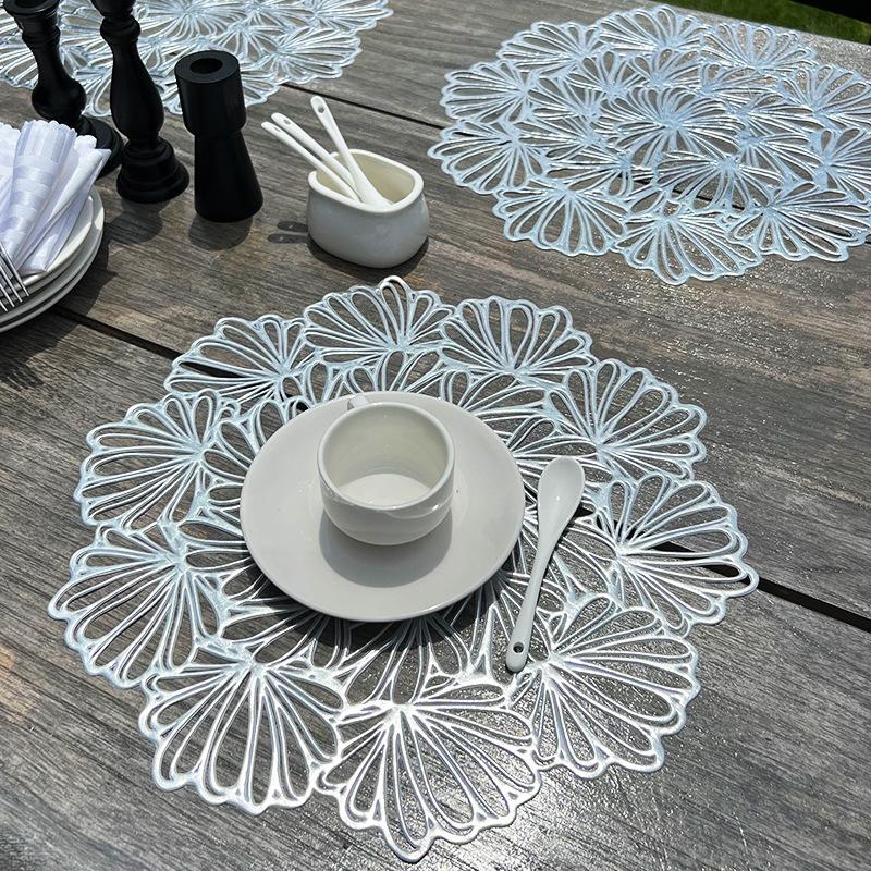 PVC Hot Golden Anti-hot Table Mats, Bowl Mats, European Simple Dining Table Heat Insulation Mats, High-end Western Dining Mat