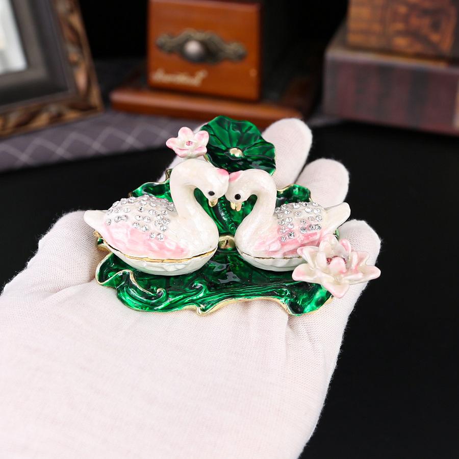 Enamel Swan Jewelry Box Valentine's Day Gift Alloy Jewelry Box Ring Storage Box Metal Crafts Ornament
