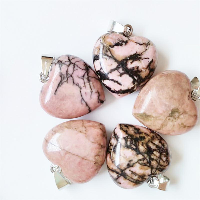 Korejský náhrdelník s přívěskem ve tvaru srdce z přírodního krystalu o velikosti 20 mm - dárek k Valentýnu