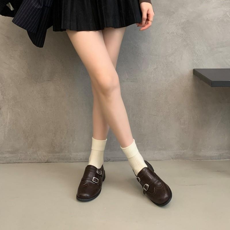 Retro brown carved loafers women's 2025 new autumn platform small leather shoes Doudou shoes British single shoes women's shoes