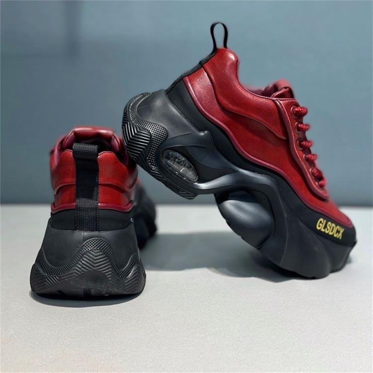 2024 Spring & Fall Men's Trendy Thick Sole Leather Sneakers - Non-slip & Wear-resistant.