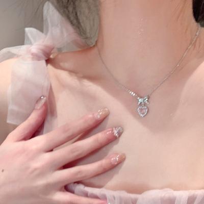 Neue beliebte Bogenknoten-Liebes-Zirkon-Halskette, leichte Luxus-Kleinhalskette für Damen, Designgefühl, hochwertige Kragenkette