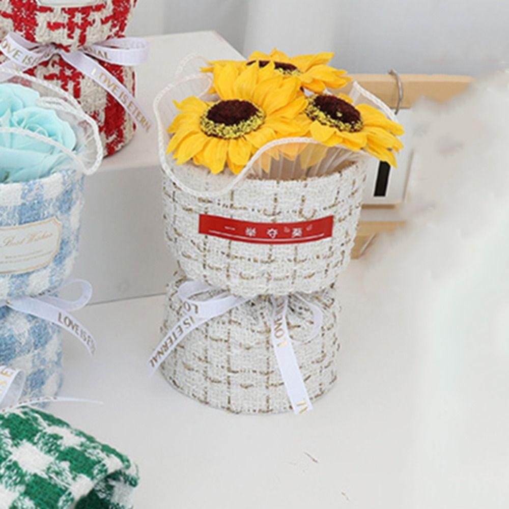 

Мини букет из мыльных роз Никогда не увядающий Подарок на выпускной Букет из мыльных цветов Искусственный цветок