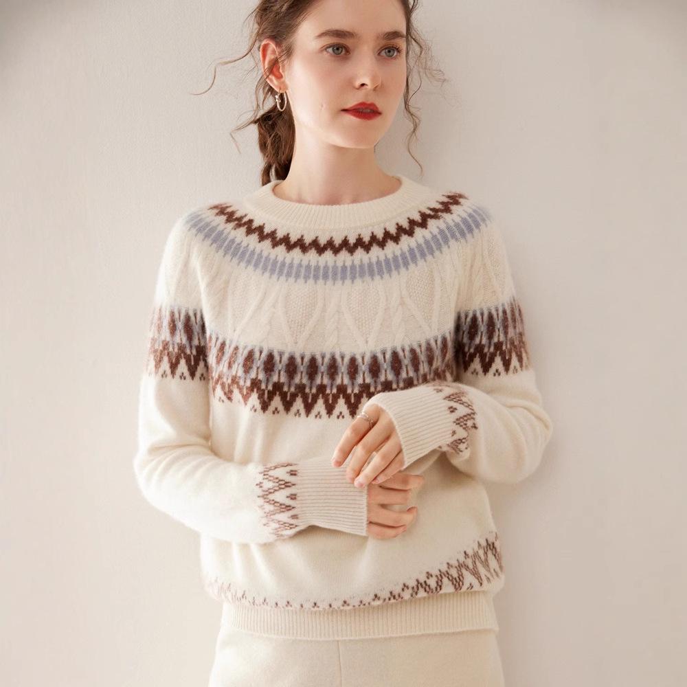 2024 A/W Women's Cashmere Knitwear: Long Sleeve Loose Jacquard Sweater - Soft, Comfortable, Versatile