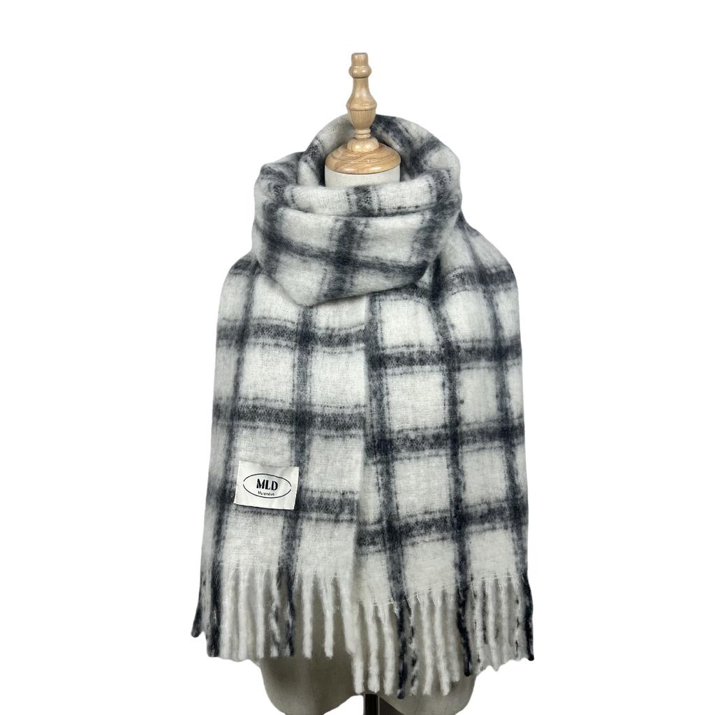 Wool Blended Plaid Simple Scarf Women's New Winter High-end Atmosphere Scarf Versatile