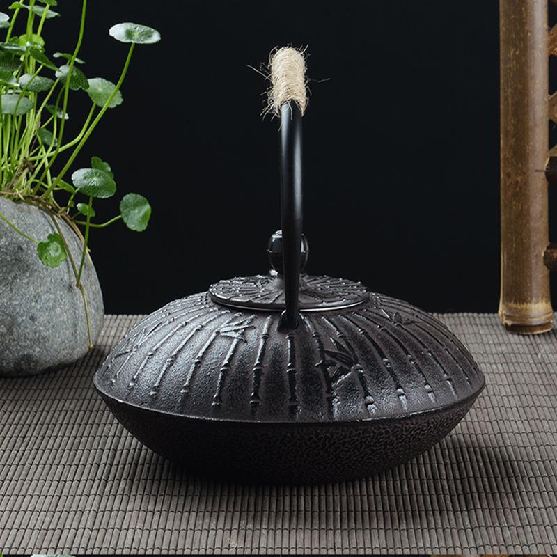 Retro 900ml  Boiled Tea Cast iron Kettle Cast Iron Teapot Pig iron Tea Pot Kung Fu Tea health Iron Pot Oxidized Uncoated