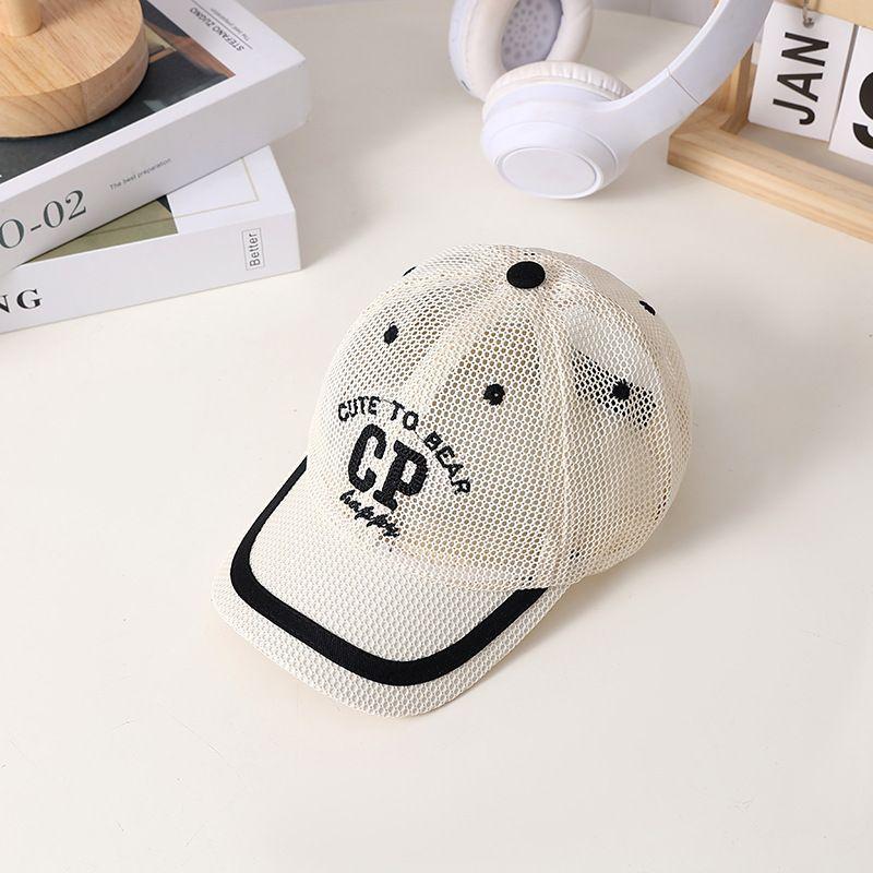 

Детская шляпа Летняя тонкая сетчатая кепка с козырьком для мальчиков и девочек Для путешествий на открытом воздухе Легче всего сочетать Солнцезащитная бейсболка A145# letter CP net cap-Black