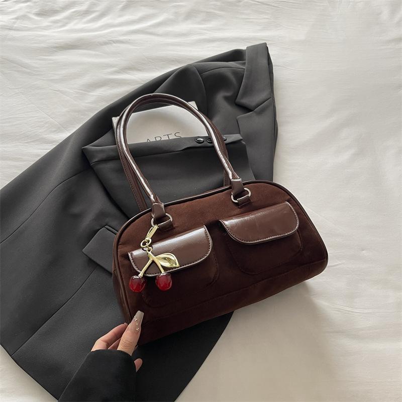 Retro Faux Suede Shoulder Bag for Women 2026 New Commuter Crossbody Purse Fashionable Handheld Underarm Bag CLE