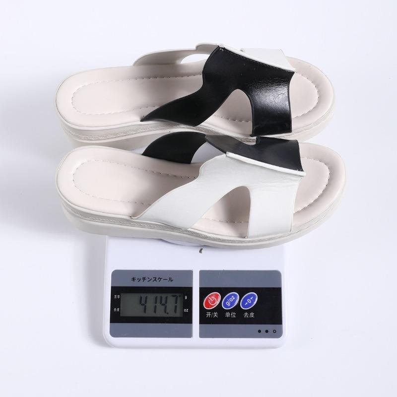 Nowe pantofle Ou Po Heel na zimno Damskie Xia Mei Spód muffin Pantofle z odkrytymi palcami Damskie do noszenia na zewnątrz Kolorystycznie dopasowane Pantofle z napisami Damskie