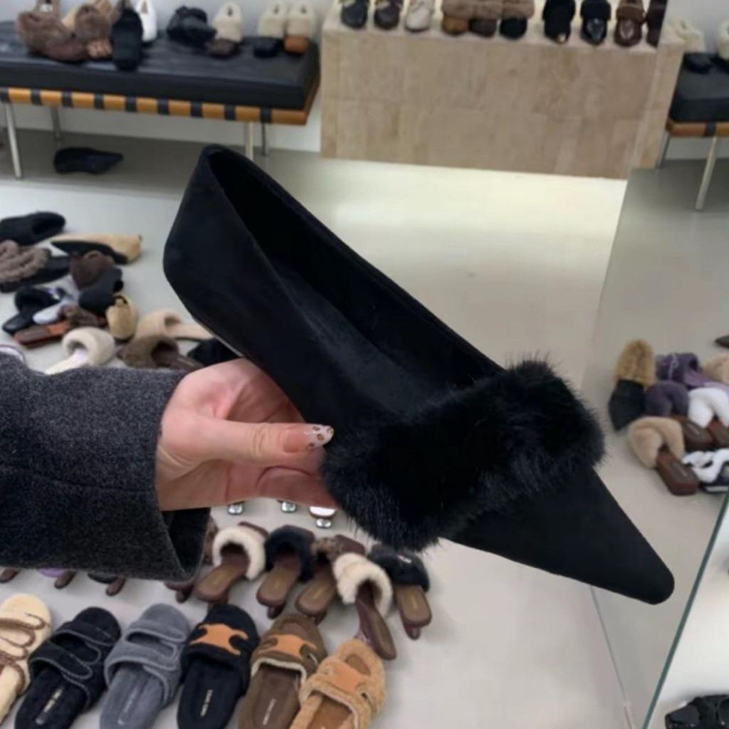 Korean Version of Light Luxury Small Fragrant Wind Piled Light Mouth Fluffy Single Shoes Autumn and Winter Celebrity Style Suede Temperament Elegant
