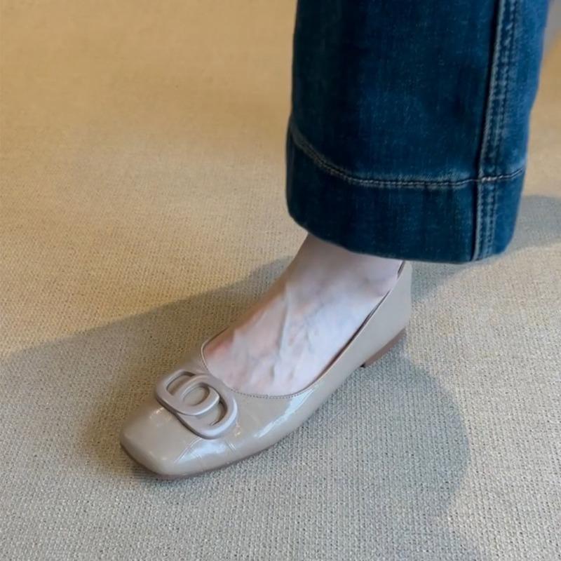 Sheepskin Leather Shoes Versatile Flat-soled Grandma Shoes Women's Shallow Mouth Square Head One Pedal Commuting Mary Jane Single Shoes