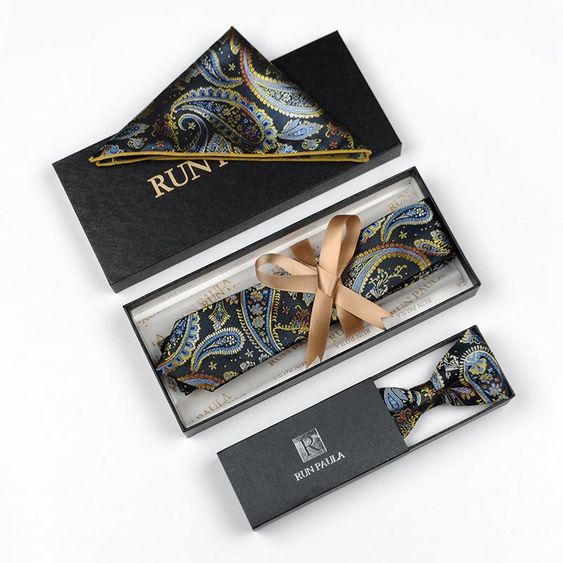 Erkek Resmi Papyon ve Cep Mendili Seti - Profesyonel Giyim İçin Zarif Takım Elbise Aksesuarları