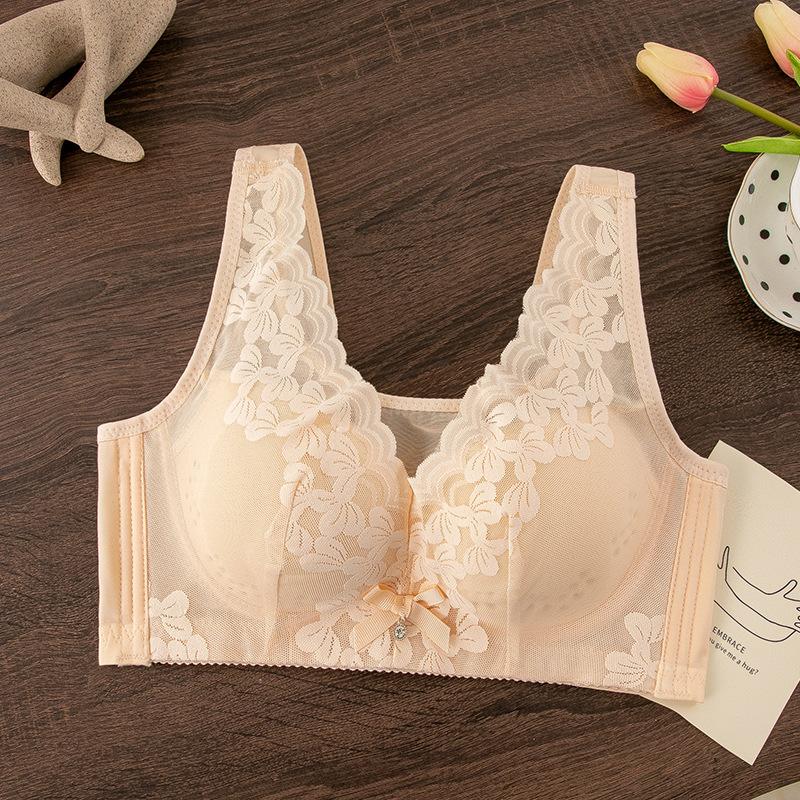 Large size bra gather and close the sub-breast hole cup, adjust the large size processing bra